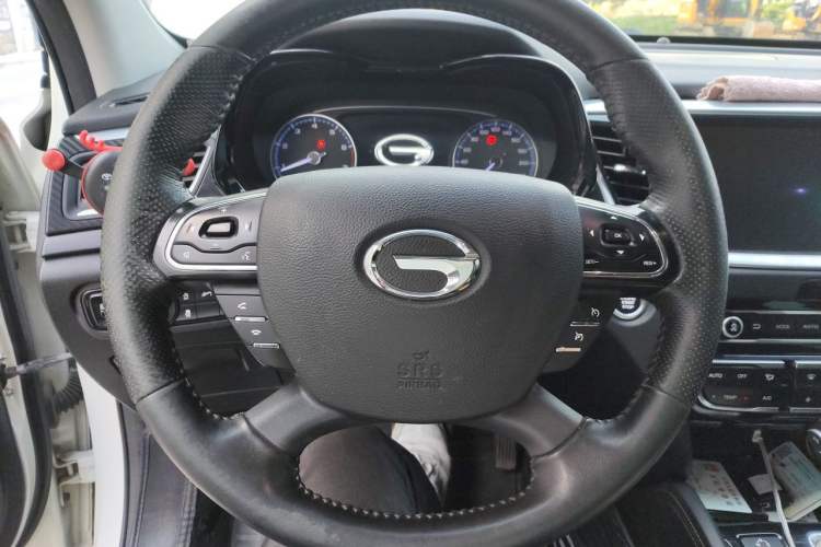 Used GAC Trumpchi GS7 2019 390T Two-Wheel-Drive Luxury Version Steering Wheel