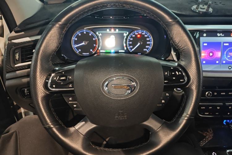 Used GAC Trumpchi GS7 2019 390T Two-Wheel-Drive Elite Version Steering Wheel