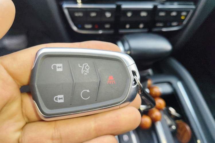 Used GAC Trumpchi GS7 2019 390T Two-Wheel Drive Luxury Smart Connectivity Version Vehicle Key