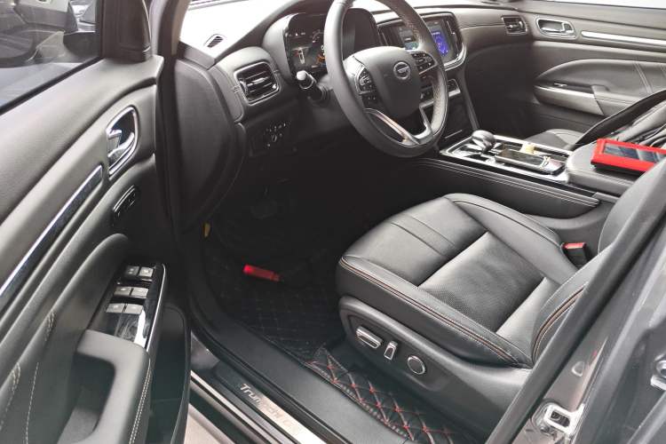 Used GAC Trumpchi GS8 2020 390T Two-Wheel Drive Luxury Smart Connectivity Version (7 Seats) Driver Seat