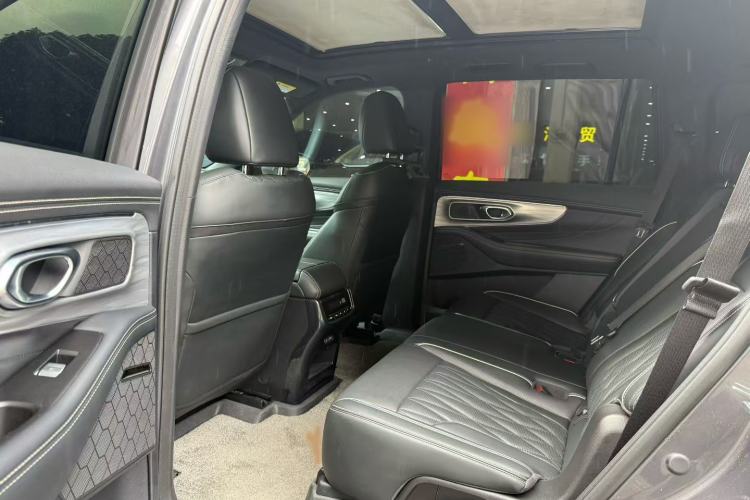 Used GAC Trumpchi GS8 2024 Linghang Series 2.0 TGDI Two-Wheel Drive Luxury Smart Connectivity Version Interior 3