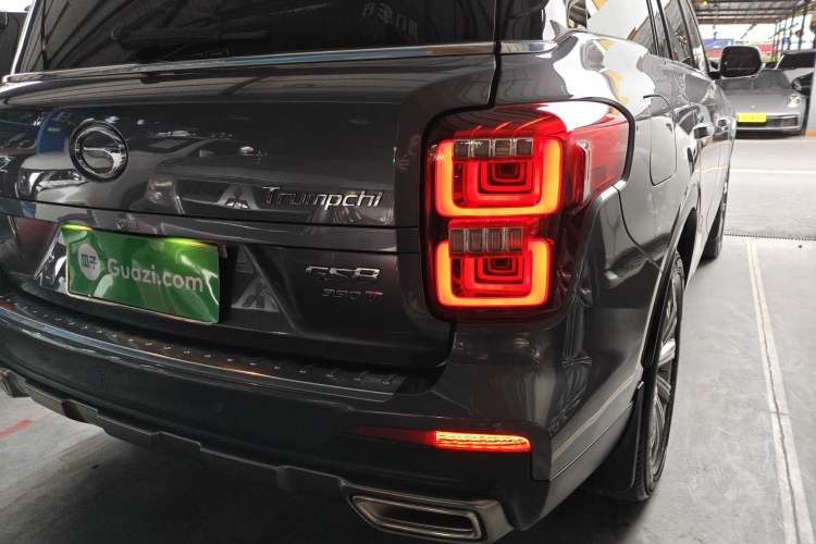 Used GAC Trumpchi GS8 2020 390T Two-Wheel Drive Luxury Smart Connectivity Version (7 Seats) Right Rear Taillight