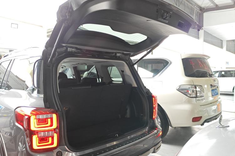 Used GAC Trumpchi GS8 2020 390T Two-Wheel Drive Luxury Smart Connectivity Version (7 Seats) Trunk