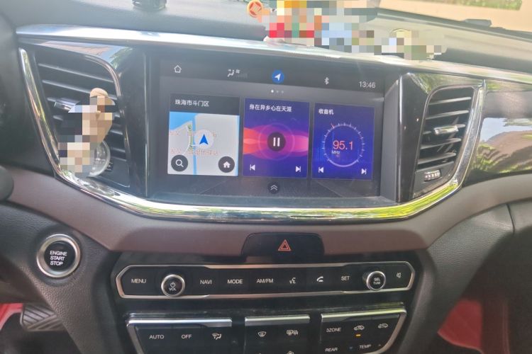 Used GAC Trumpchi GS8 2017 320T Two-Wheel Drive Luxury Smart Connectivity Version (7 Seats) Audio And AC Panel