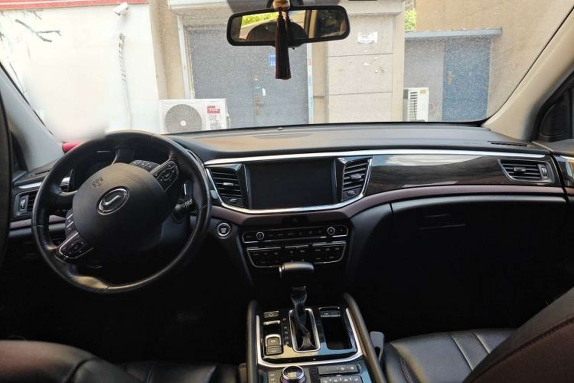 Used GAC Trumpchi GS8 2017 320T Four-Wheel Drive Luxury Smart Connectivity Version (7 Seats) Center Console