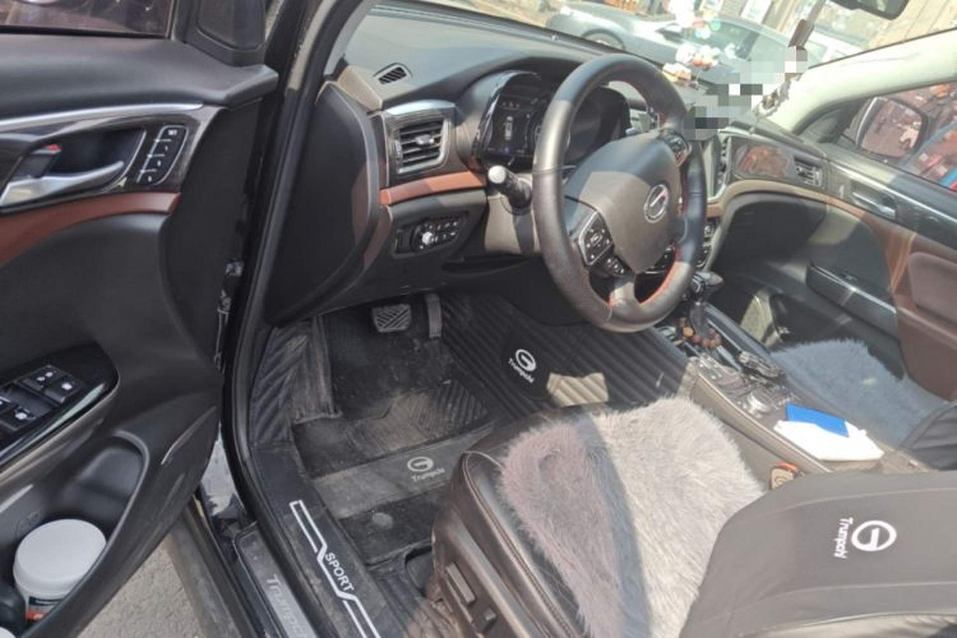 Used GAC Trumpchi GS8 2017 320T Four-Wheel Drive Luxury Smart Connectivity Version (7 Seats) Driver Seat