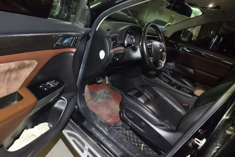 Used GAC Trumpchi GS8 2017 320T Two-Wheel Drive Luxury Smart Connectivity Version (7 Seats) Driver Seat