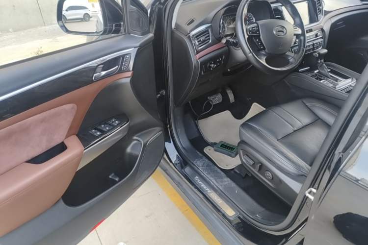 Used GAC Trumpchi GS8 2017 320T Two-Wheel Drive Luxury Smart Connectivity Version (7 Seats) Driver Seat