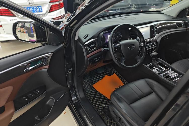 Used GAC Trumpchi GS8 2017 320T Two-Wheel Drive Luxury Smart Connectivity Version (7 Seats) Driver Seat