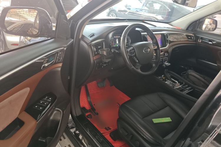 Used GAC Trumpchi GS8 2017 320T Two-Wheel Drive Luxury Smart Connectivity Version (7 Seats) Driver Seat
