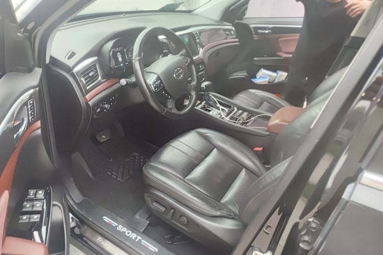 Used GAC Trumpchi GS8 2017 320T Two-Wheel Drive Luxury Smart Connectivity Version (7 Seats) Driver Seat