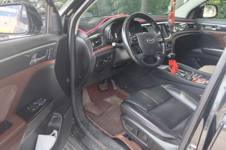 Used GAC Trumpchi GS8 2017 320T Two-Wheel Drive Luxury Smart Connectivity Version (7 Seats) Driver Seat