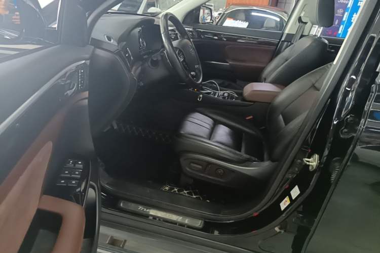 Used GAC Trumpchi GS8 2017 320T Two-Wheel Drive Luxury Smart Connectivity Version (7 Seats) Driver Seat