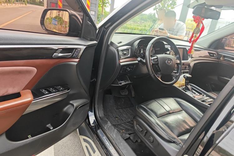 Used GAC Trumpchi GS8 2017 320T Two-Wheel Drive Luxury Smart Connectivity Version (7 Seats) Driver Seat