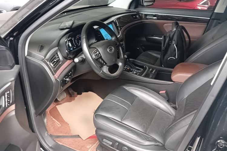 Used GAC Trumpchi GS8 2017 320T Two-Wheel Drive Luxury Smart Connectivity Version (7 Seats) Driver Seat