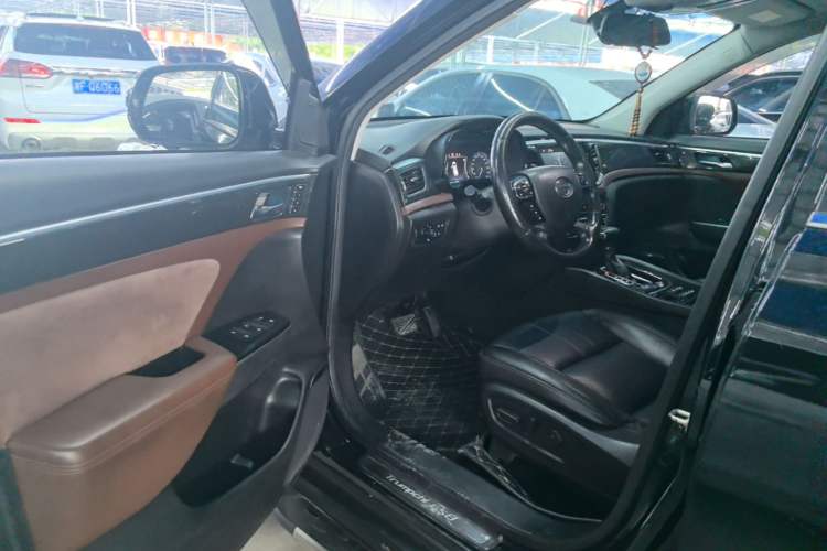 Used GAC Trumpchi GS8 2017 320T Two-Wheel Drive Luxury Smart Connectivity Version (7 Seats) Driver Seat