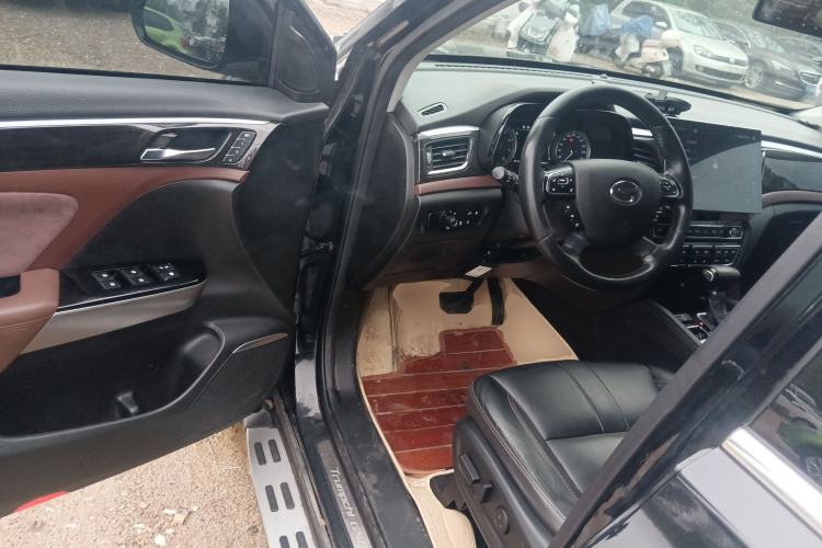 Used GAC Trumpchi GS8 2017 320T Two-Wheel Drive Luxury Smart Connectivity Version (7 Seats) Driver Seat