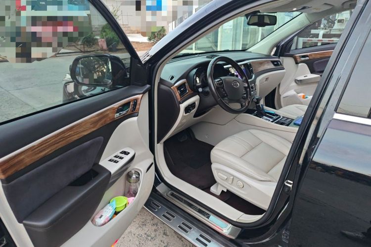 Used GAC Trumpchi GS8 2017 320T Two-Wheel Drive Luxury Smart Connectivity Version (7 Seats) Driver Seat
