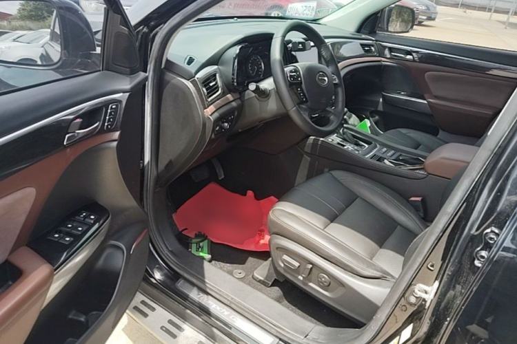 Used GAC Trumpchi GS8 2017 320T Two-Wheel Drive Luxury Smart Connectivity Version (7 Seats) Driver Seat