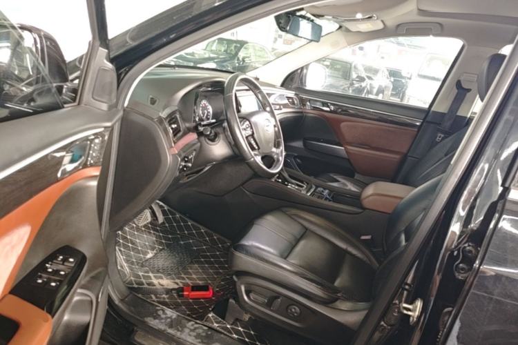 Used GAC Trumpchi GS8 2017 320T Two-Wheel Drive Luxury Smart Connectivity Version (7 Seats) Driver Seat