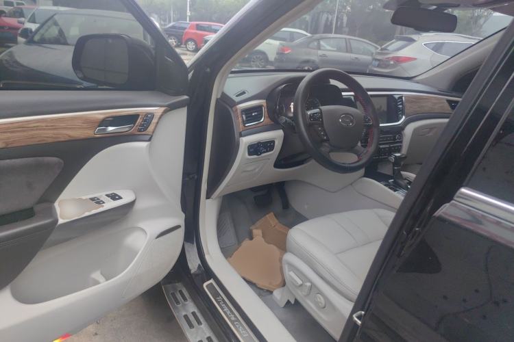 Used GAC Trumpchi GS8 2017 320T Two-Wheel Drive Luxury Smart Connectivity Version (7 Seats) Driver Seat