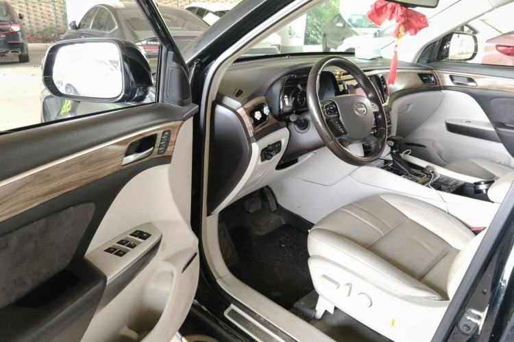 Used GAC Trumpchi GS8 2017 320T Two-Wheel Drive Luxury Smart Connectivity Version (7 Seats) Driver Seat
