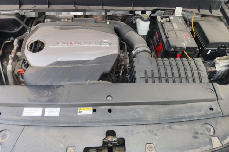 Used GAC Trumpchi GS8 2017 320T Two-Wheel Drive Luxury Smart Connectivity Version (7 Seats) Engine Bay