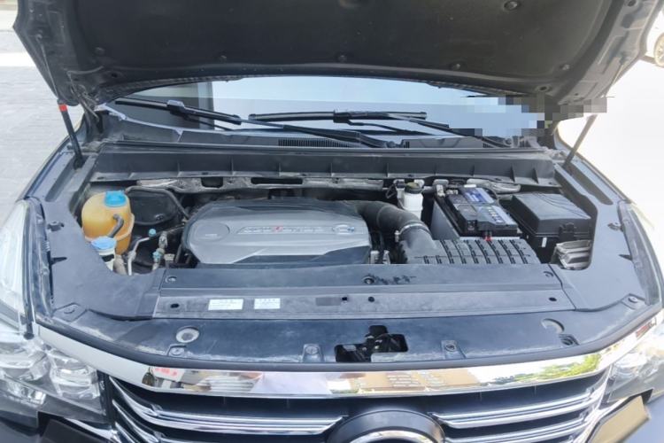 Used GAC Trumpchi GS8 2017 320T Two-Wheel Drive Luxury Smart Connectivity Version (7 Seats) Engine Bay