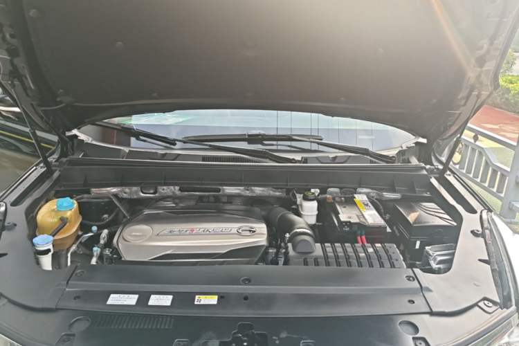 Used GAC Trumpchi GS8 2017 320T Two-Wheel Drive Luxury Smart Connectivity Version (7 Seats) Engine Bay