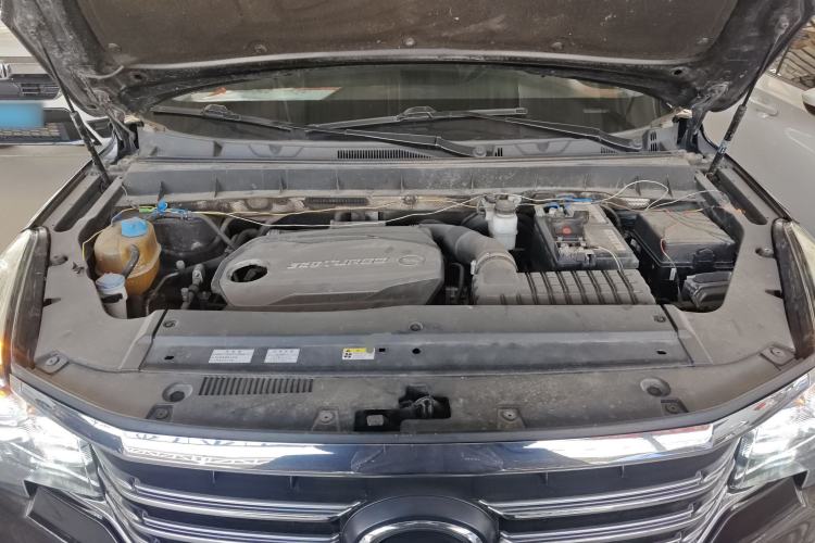 Used GAC Trumpchi GS8 2017 320T Two-Wheel Drive Luxury Smart Connectivity Version (7 Seats) Engine Bay