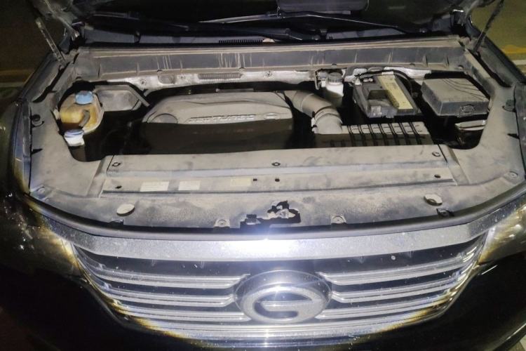 Used GAC Trumpchi GS8 2017 320T Two-Wheel Drive Luxury Smart Connectivity Version (7 Seats) Engine Bay