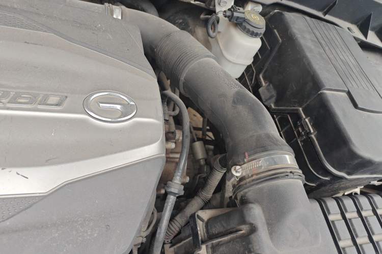 Used GAC Trumpchi GS8 2017 320T Four-Wheel Drive Luxury Smart Connectivity Version (7 Seats) Engine Bay Left
