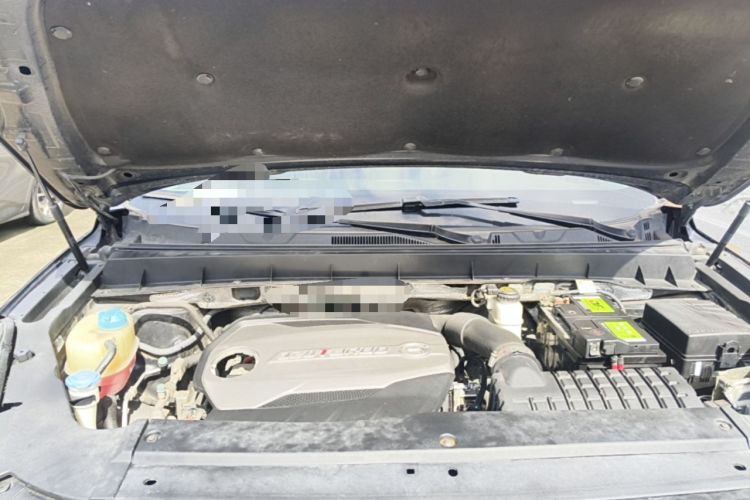 Used GAC Trumpchi GS8 2017 320T Two-Wheel Drive Luxury Smart Connectivity Version (7 Seats) Engine Bay
