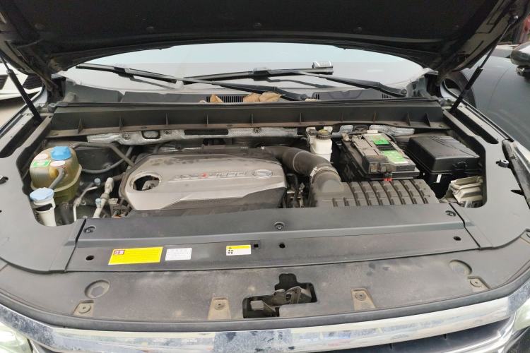 Used GAC Trumpchi GS8 2017 320T Two-Wheel Drive Luxury Smart Connectivity Version (7 Seats) Engine Bay