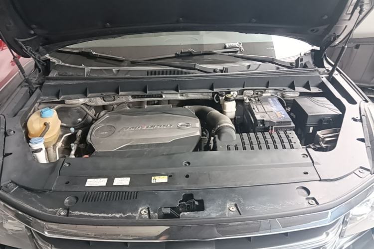Used GAC Trumpchi GS8 2017 320T Two-Wheel Drive Luxury Smart Connectivity Version (7 Seats) Engine Bay