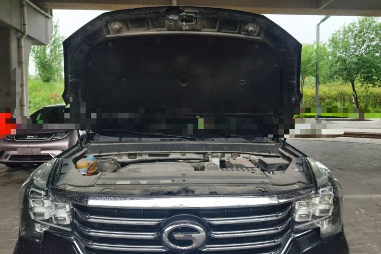 Used GAC Trumpchi GS8 2017 320T Two-Wheel Drive Luxury Smart Connectivity Version (7 Seats) Engine Bay