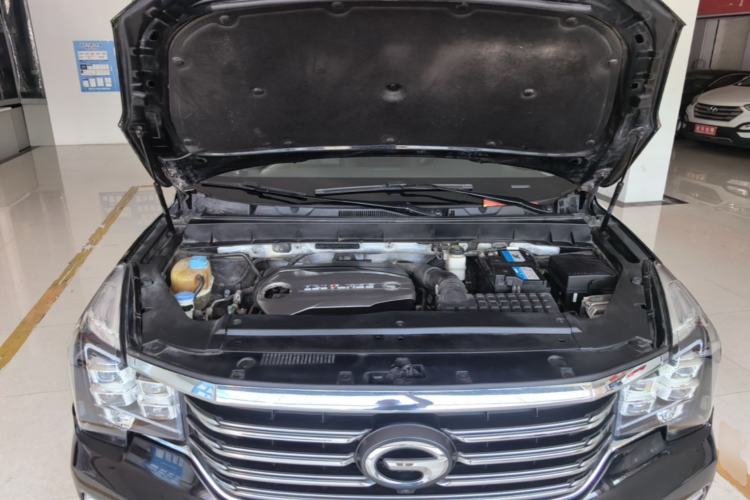 Used GAC Trumpchi GS8 2017 320T Two-Wheel Drive Luxury Smart Connectivity Version (7 Seats) Engine Bay