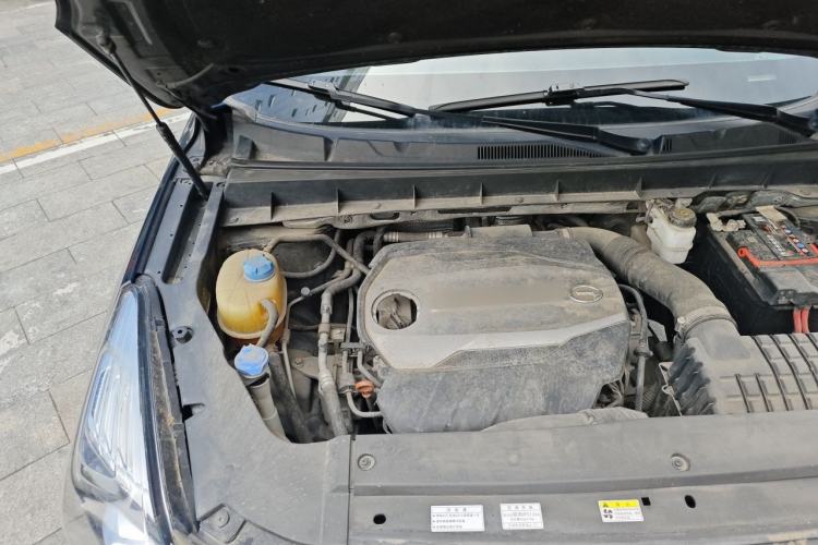 Used GAC Trumpchi GS8 2017 320T Two-Wheel Drive Luxury Smart Connectivity Version (7 Seats) Engine Bay Right