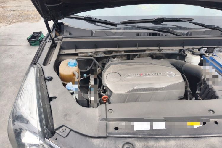 Used GAC Trumpchi GS8 2017 320T Two-Wheel Drive Luxury Smart Connectivity Version (7 Seats) Engine Bay Right