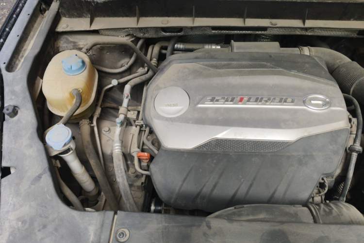 Used GAC Trumpchi GS8 2017 320T Two-Wheel Drive Luxury Smart Connectivity Version (7 Seats) Engine Bay Right