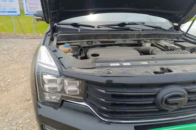 Used GAC Trumpchi GS8 2017 320T Two-Wheel Drive Luxury Smart Connectivity Version (7 Seats) Engine Bay Right