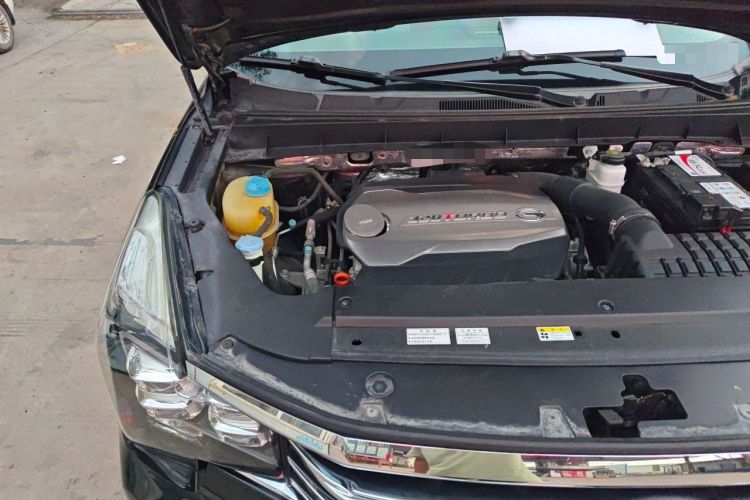 Used GAC Trumpchi GS8 2017 320T Two-Wheel Drive Luxury Smart Connectivity Version (7 Seats) Engine Bay Right