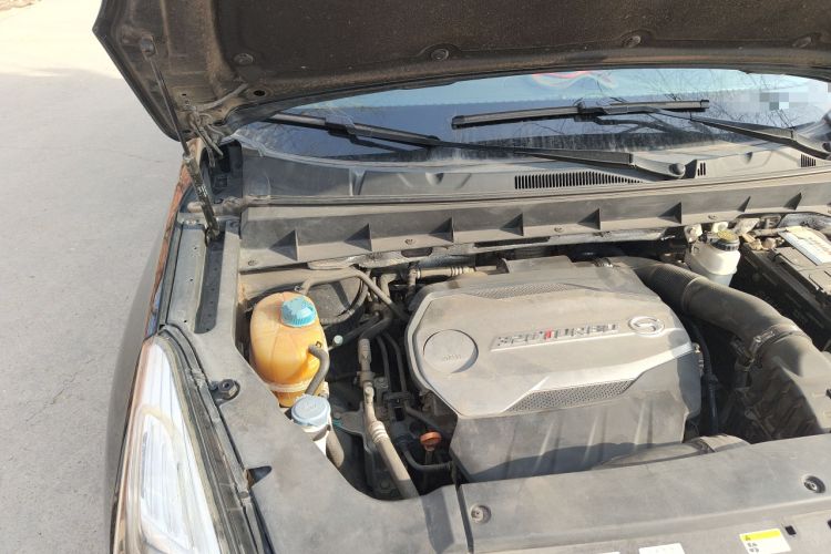 Used GAC Trumpchi GS8 2017 320T Two-Wheel Drive Luxury Smart Connectivity Version (7 Seats) Engine Bay Right