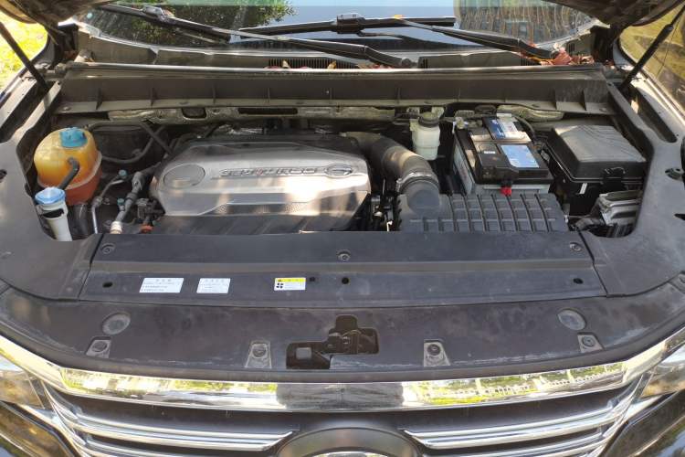 Used GAC Trumpchi GS8 2017 320T Two-Wheel Drive Luxury Smart Connectivity Version (7 Seats) Engine Bay