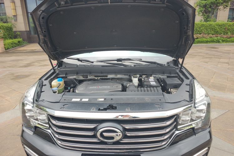 Used GAC Trumpchi GS8 2017 320T Two-Wheel Drive Luxury Smart Connectivity Version (7 Seats) Engine Bay