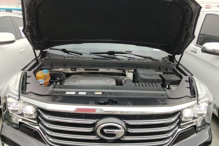 Used GAC Trumpchi GS8 2017 320T Four-Wheel Drive Luxury Smart Connectivity Version (7 Seats) Engine Bay