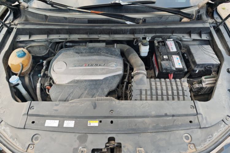 Used GAC Trumpchi GS8 2017 320T Two-Wheel Drive Luxury Smart Connectivity Version (7 Seats) Engine Bay