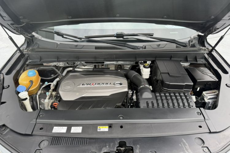Used GAC Trumpchi GS8 2017 320T Two-Wheel Drive Prestige Version (7 Seats) Engine Bay