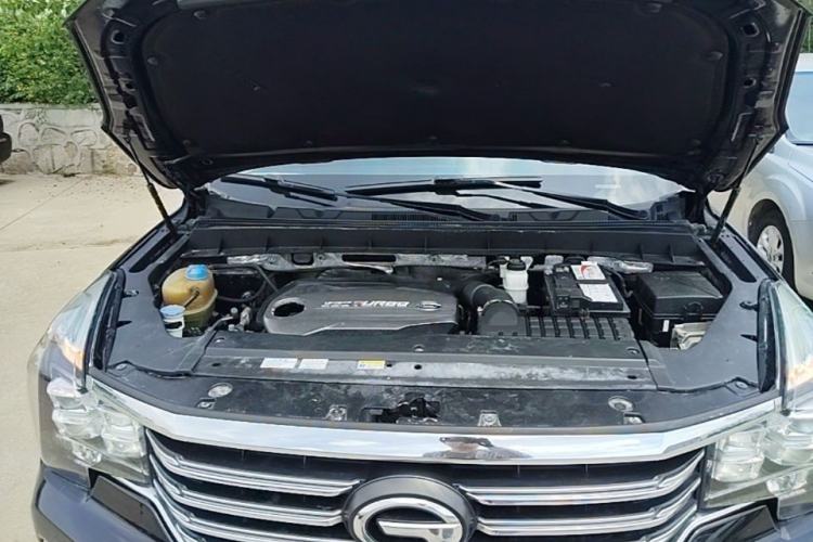 Used GAC Trumpchi GS8 2017 320T Two-Wheel Drive Luxury Smart Connectivity Version (7 Seats) Engine Bay