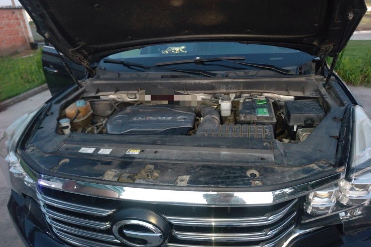 Used GAC Trumpchi GS8 2017 320T Two-Wheel Drive Luxury Smart Connectivity Version (7 Seats) Engine Bay